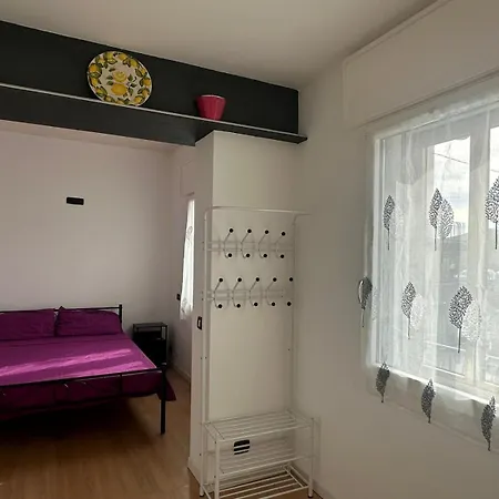 בית הארחה Lemon House *